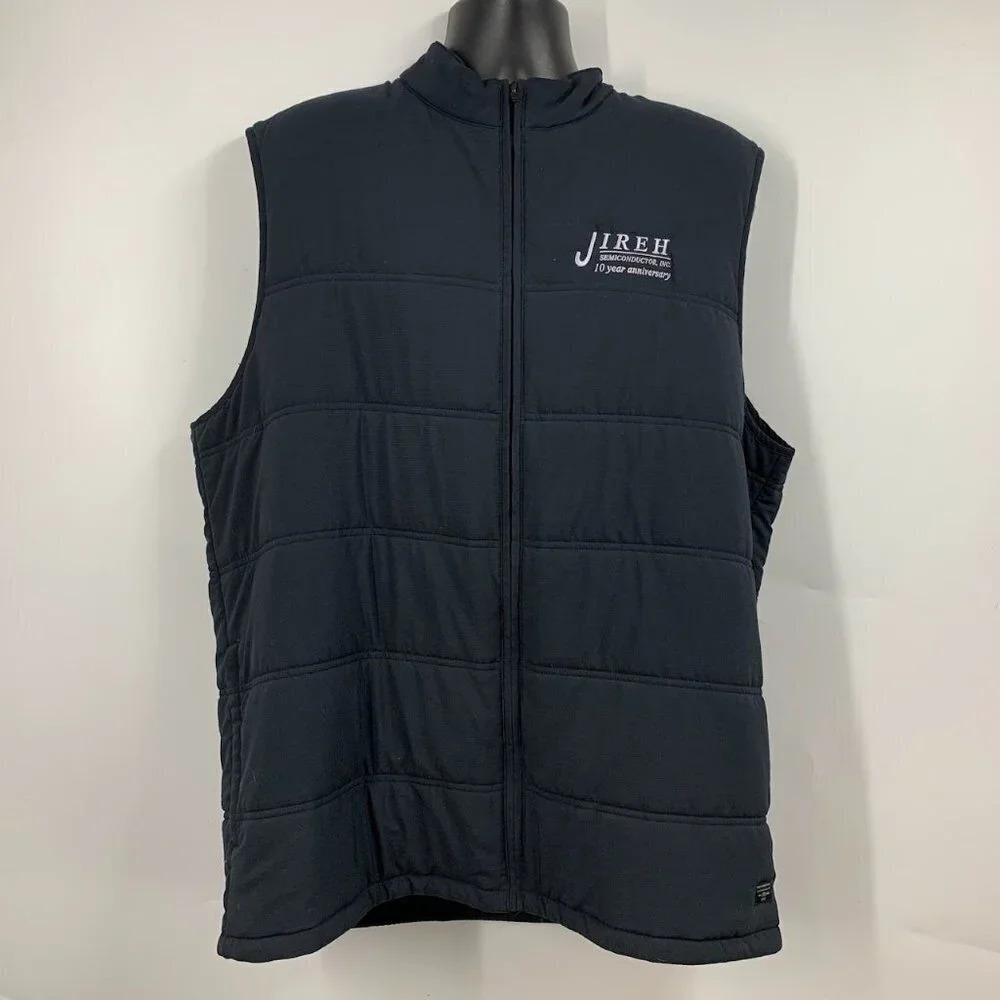 Travis Mathew Men's Cold Bay TM1MW453 JIREH Branded Full Zip Quilted Vest SZ XL